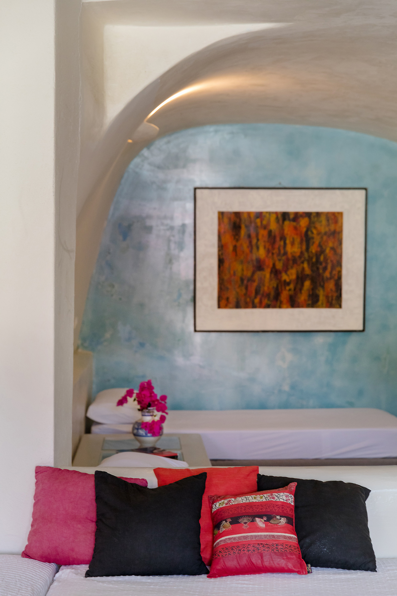 Caveland Santorini yoga retreat 2