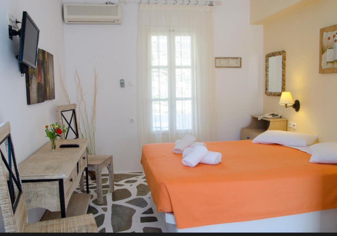 Lakki Village Amorgos yoga retreat